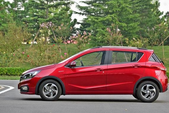 国产神车再次让合资难堪！11月销量3W+，三四万就让老百姓奔小康