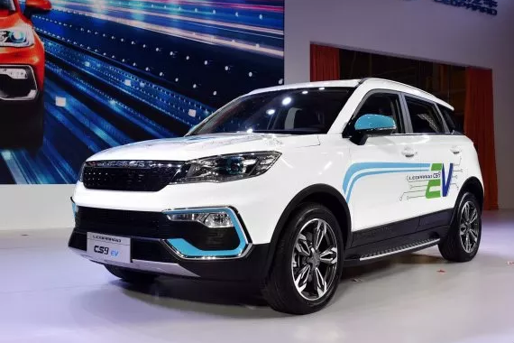 又来一辆越野神器，性能不输普拉多还便宜10万