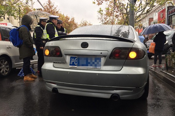 上海一周查获非法改装车上千起，民警：改装后车更快隐患更大