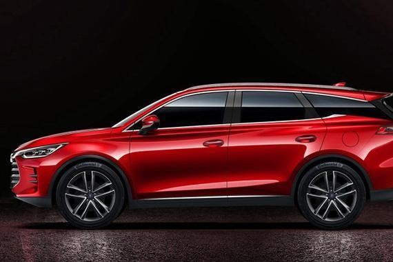 2.82米轴距，颜值比奥迪Q5高，气势更胜奔驰GLC，4.5秒破百