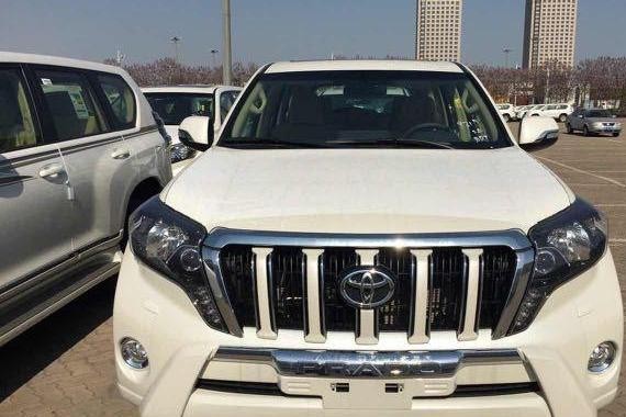 中东版17款霸道2700限量版大尺寸越野SUV17款普拉多2700纯正越野