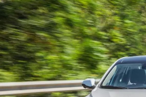 发布前夕，睿骋CC隆重“致敬”对手，长安唱的是哪一出？