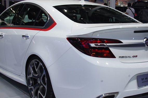 全新君威，犀利外观，超美颜值，售价16万，连本田都不是其对手！