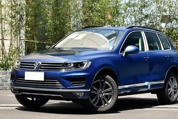 与奥迪Q7同平台，外观硬朗大气，2.0T+8AT，标配全时四驱