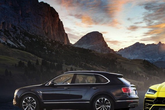 优雅豪华的添越VS狂傲不羁的Urus，超豪华SUV阵营即将变得火药味十足