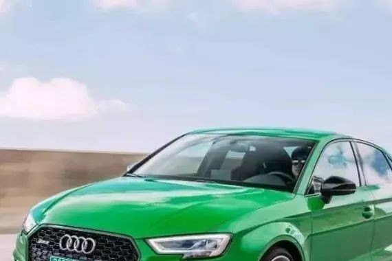 有个成为世界最快男人的机会，奥迪RS3和宝马M2你选谁？