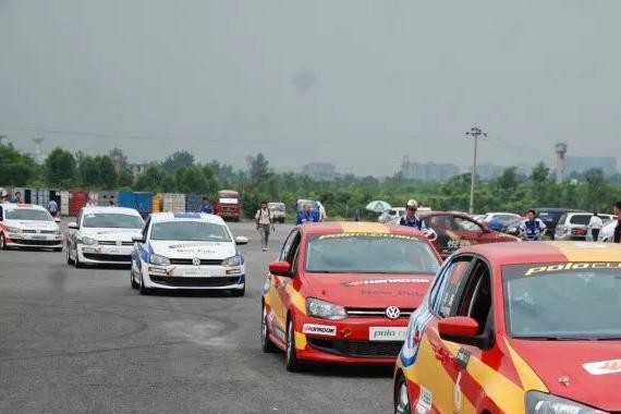 飞度最高优惠只有五千，而这些车优惠却是它的两倍！