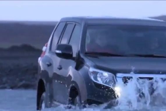 最新普拉多越野慢动作高清鉴赏