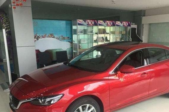 表妹昨天去定了卡罗拉, 听说我提了这车回家, 果断就去退了