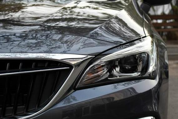 颜值不输雷克萨斯，全铝车身，今直降4万，仅10万买朗逸都后悔了