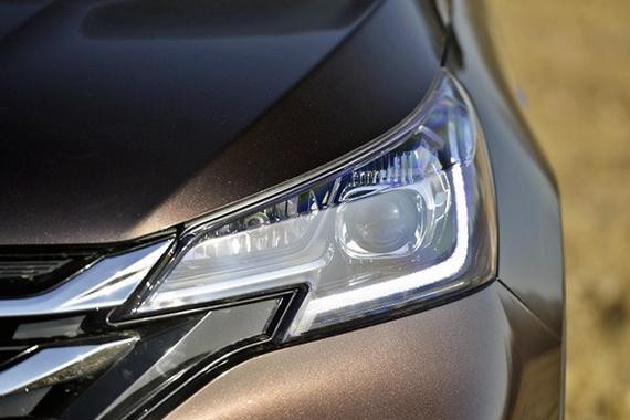 比哈弗H6大，外观更硬朗，配PSA动力1.6T，爱信6AT变速箱