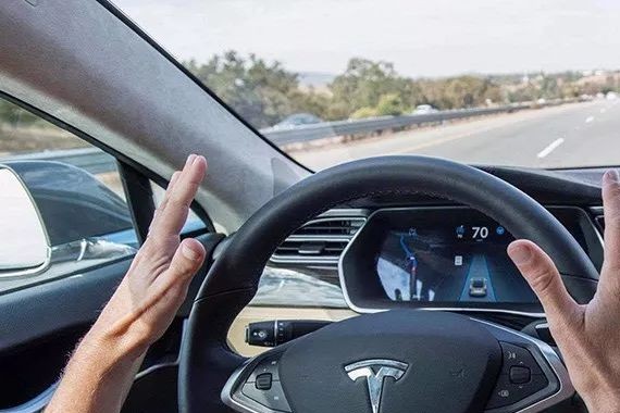 特斯拉MODEL 3 Autopilot的使用禁忌