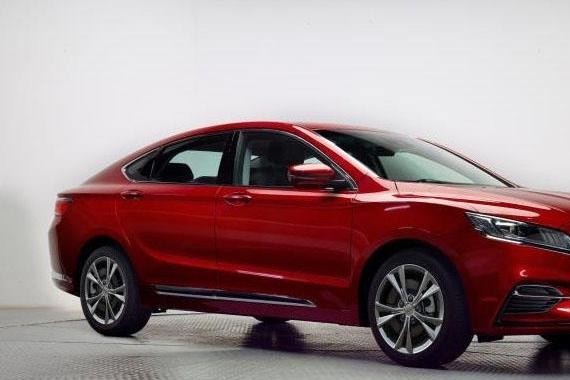 吉利推新车，尺寸比A6还大，油耗1.5L，卖12万赶走合资车！