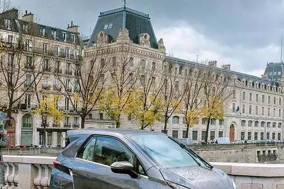 后喻时代是自主汽车直线超车的机会？