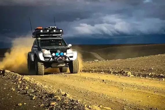 原来普拉多还能这样改，这个才是“真霸道”！