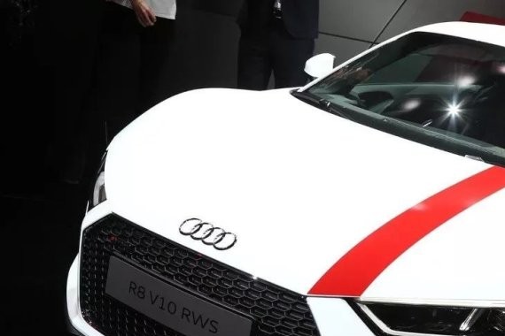 股票都提出来吧，您关注的奥迪 R8 即将下架了