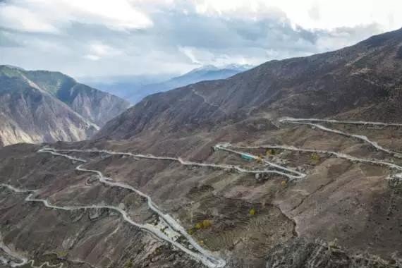 有的路是用来惊艳的！比如这一条！