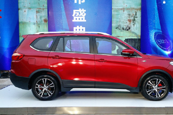 比哈弗H6大一圈，颜值看齐宝马，动力1.8T，显示屏不输荣威RX5