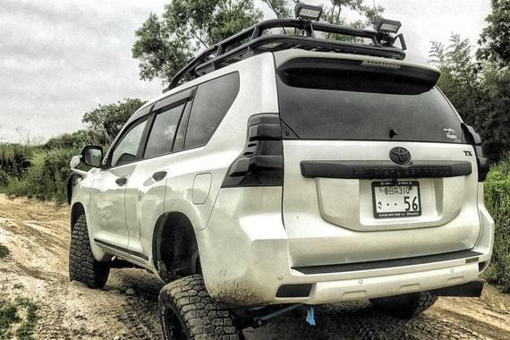 国外的霸道陆巡570是怎么玩的