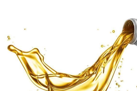 汽车更换矿物机油为合成机油需要清洗发动机么？安全用车为您解析