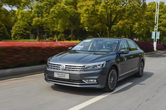 丰田发布埃尔法中期改款官图/上汽大众帕萨特明年换代！