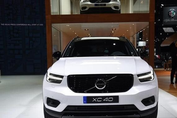 吉利首款豪华紧凑SUV，安全性超越奔驰宝马奥迪，售价低于30万！