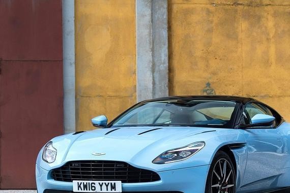 3.9秒破百，著名超跑公司阿斯顿马丁携新车DB11华丽登场