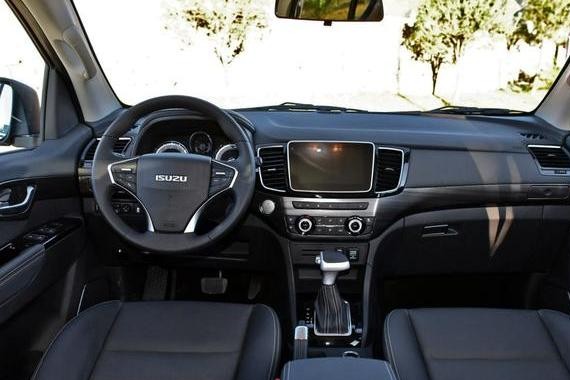 父辈心中神车，红遍大江南北，推出新7座SUV，17万性能秒杀霸道