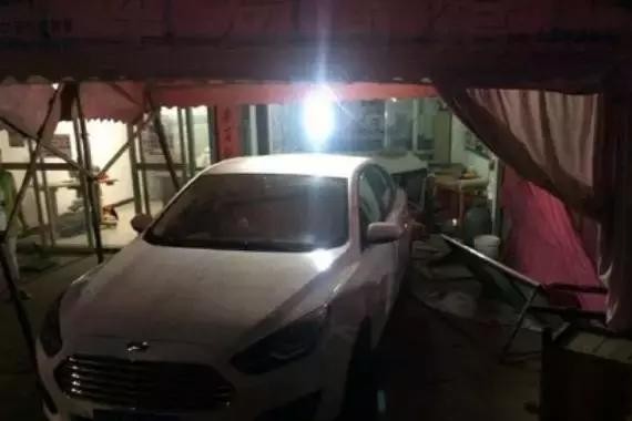 买车还是要看好配置，毕竟钱买不回安全