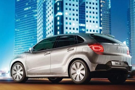 它是本田飞度的最强对手，空间更大油耗更低！仅售6万，你会买吗