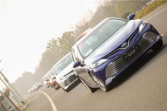 脱胎换骨的颠覆之作 全新凯美瑞重塑中级轿车新标杆