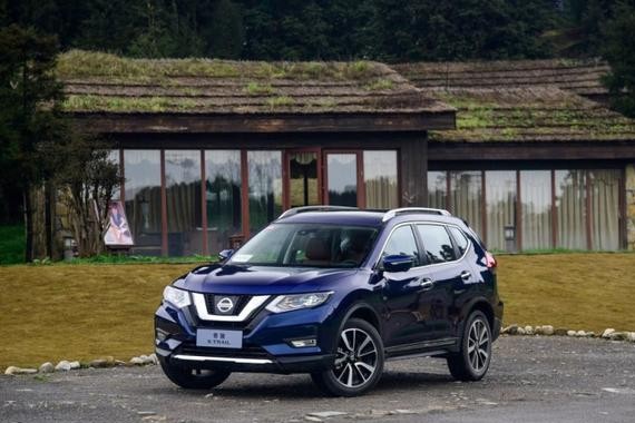 岂止于大 超威风日产奇骏15吋超大竖屏车机