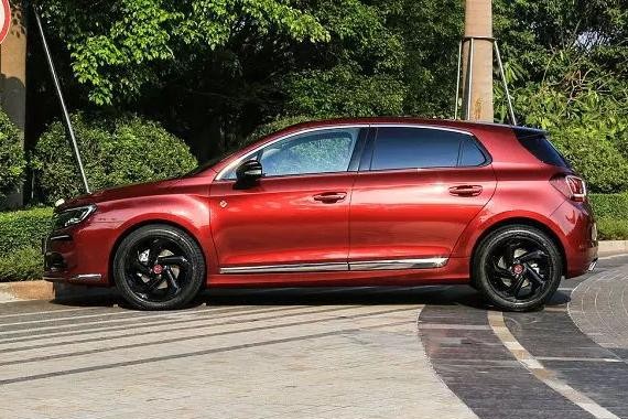 这台15万的豪车，和沃尔沃一样安全，元旦回家开它比思域更有面