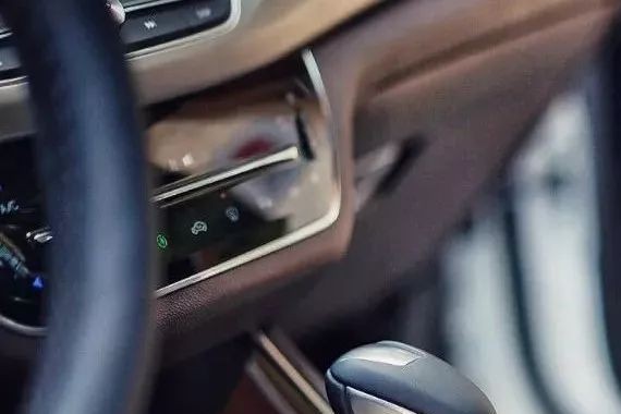 新车战报：让吃瓜群众逆反的睿骋CC，究竟有多“不完美”？