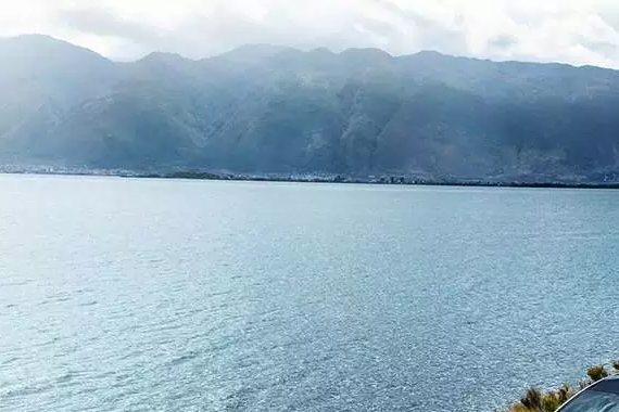 这台国产中型车起步不到9万，硬是开出20万合资车的感觉