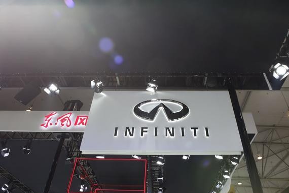 科技突破边际-2017成都车展英菲尼迪展台探馆