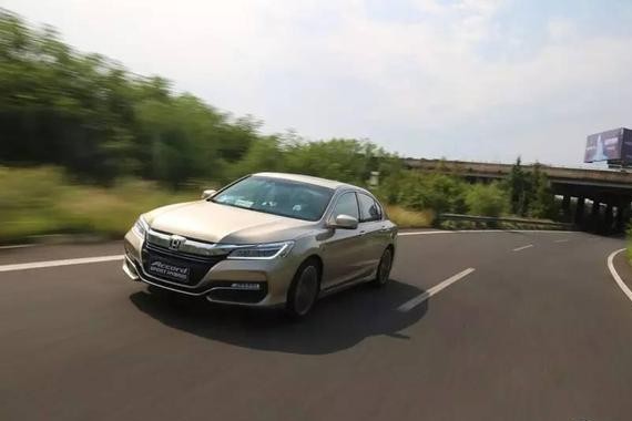 EK浩然说丨30万左右的家用轿车如何选择？