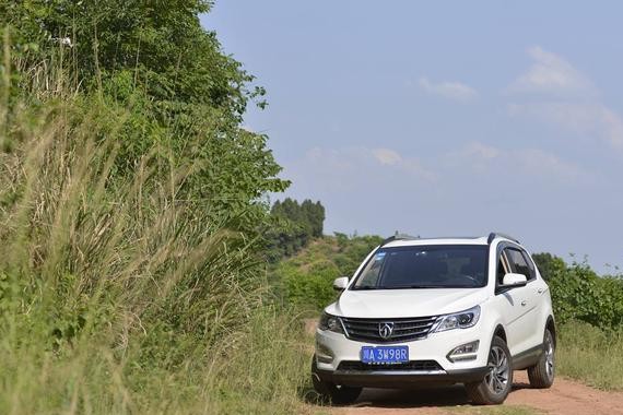 318川藏老司机跑山路，才知道宝骏560为啥那么火