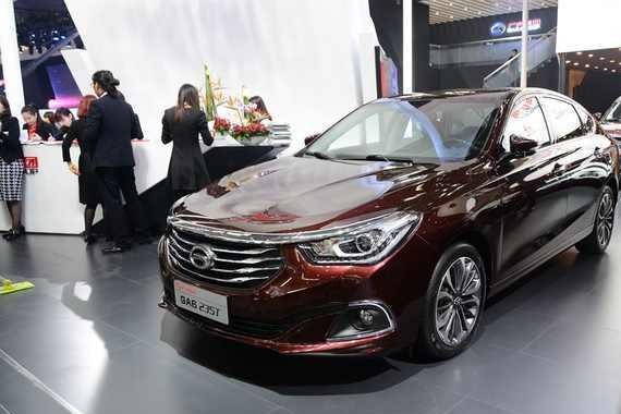 朗逸最怕车型来了，油耗仅3毛完胜吉利帝豪，售价6万还买啥英朗