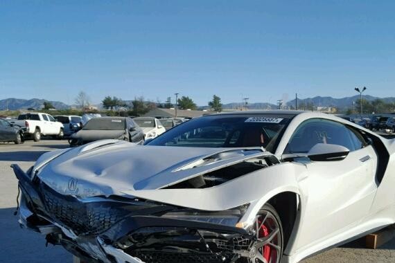 维修不如拆件，首款讴歌NSX“遗体”在美国拍卖