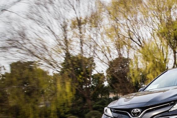 试驾完之后，我并不会一下子爱上第八代凯美瑞