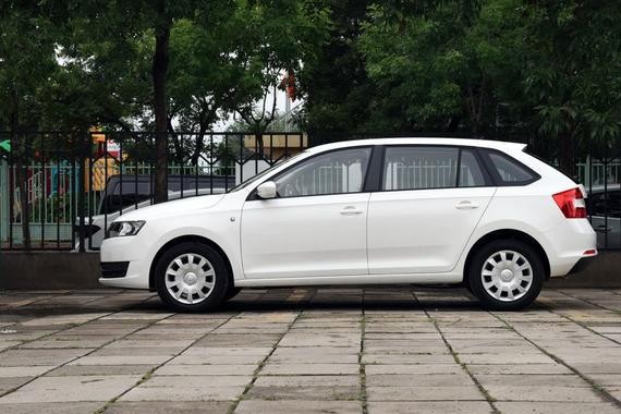 空间大，性价比高，这款车适合家用代步！