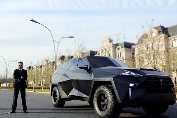 这台车基于福特F450打造，国产版“变形金刚”