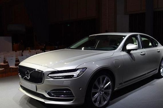 国产沃尔沃豪华轿车，性能颜值不输BBA，只需31.98万元