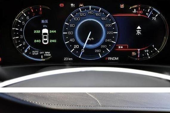 长5米2，上市时卖60万，如今跌至33万配四驱，为何依旧没人买？