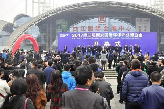 副省长助威 陕汽重卡德龙X3000、新M3000、L3000闪耀西安环博会