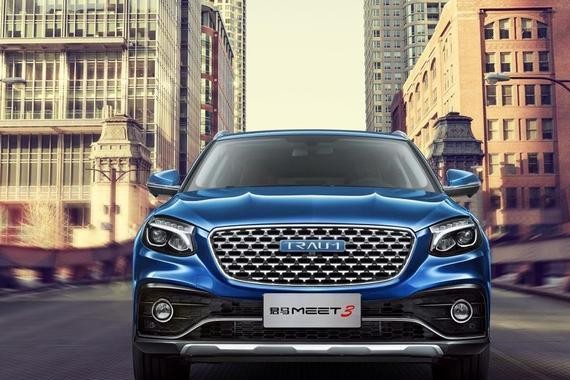 众泰真厉害！模仿新卡宴后，又模仿GLC, 内饰一模一样，只售10万