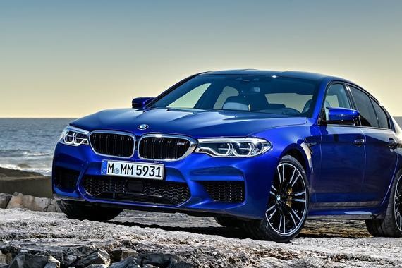 新车先锋！2018全新宝马M5