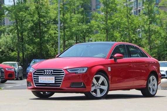 入门的豪华——奥迪A3，2.0T+7.17秒百公里加速，动力爆发让人惊讶