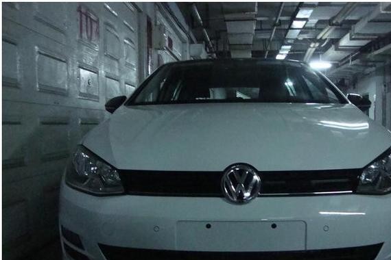 40多年驾龄的老司机提高尔夫，用车后直呼是老百姓的车